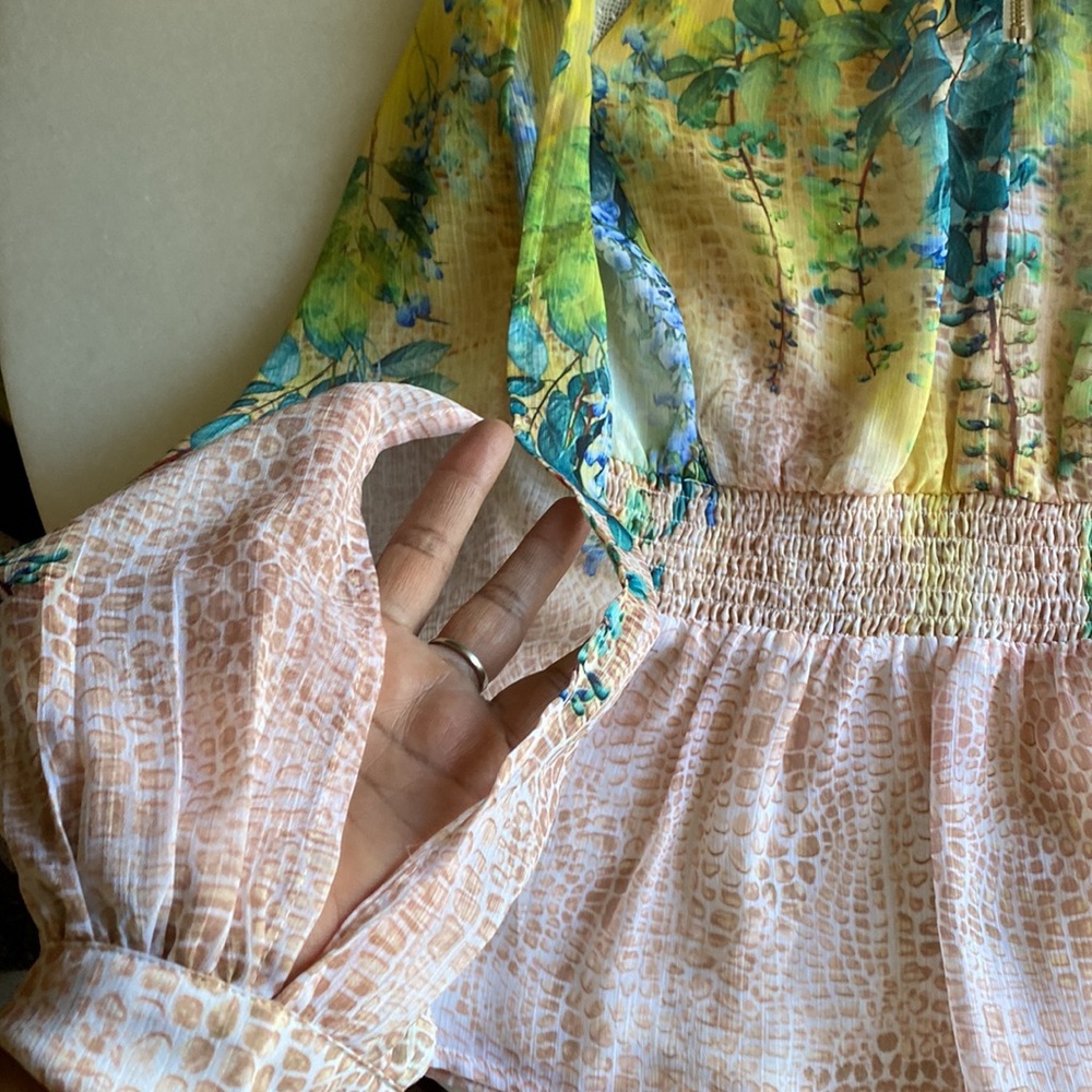 ♥️… Bebe Floral Top - Picture 7 of 7